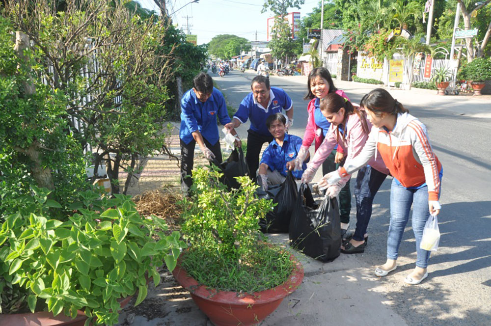 Phú Tân ra quân Sinh hoạt hè, Chiến dịch “Mùa hè tình nguyện”, Tháng hành động vì trẻ em năm 2019 và mít - tinh hưởng ứng ngày quốc tế Thiếu nhi