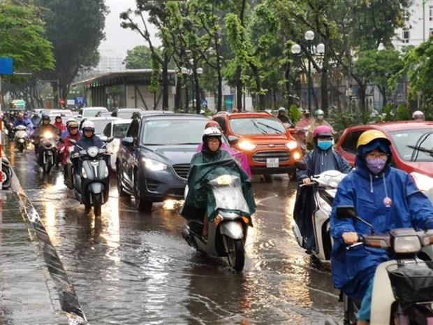 Khu vực Bắc Bộ và Thanh Hóa có mưa dông, Nam Bộ nắng nóng