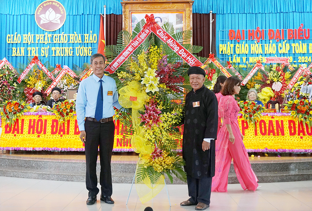 Đại hội đại biểu tín đồ Phật giáo Hòa Hảo cấp toàn đạo lần thứ V (nhiệm kỳ 2019-2024) thành công tốt đẹp