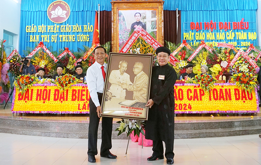 Đại hội đại biểu tín đồ Phật giáo Hòa Hảo cấp toàn đạo lần thứ V (nhiệm kỳ 2019-2024) thành công tốt đẹp