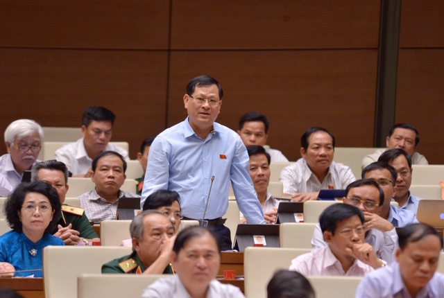Quốc hội chất vấn Bộ trưởng Bộ GTVT Nguyễn Văn Thể