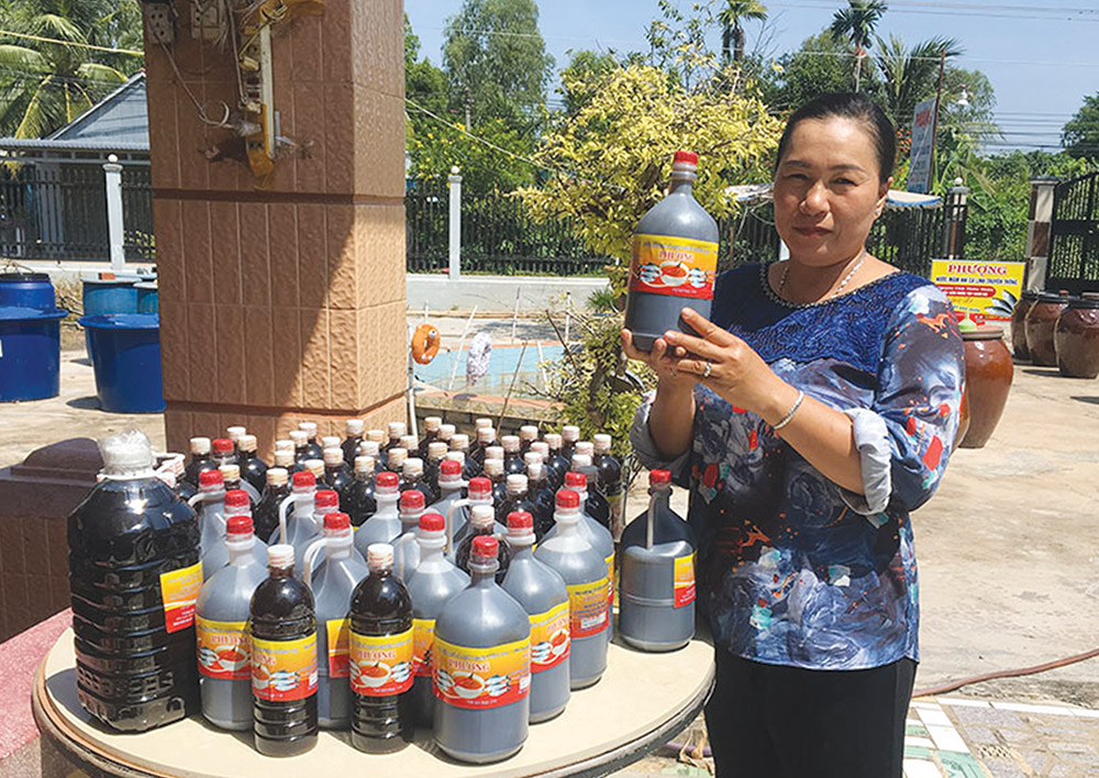 Hương vị nước mắm cá linh truyền thống Nước mắm nhỉ sử dụng phương pháp truyền thống mang lại hương vị độc đáo
