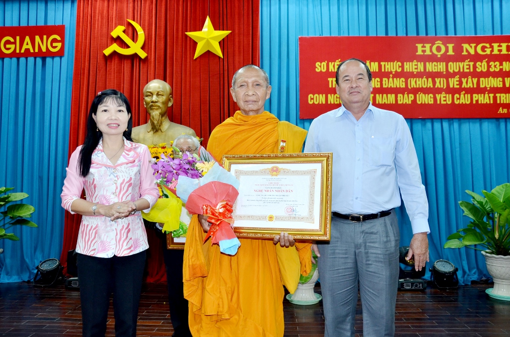 Bảo tồn văn hóa vật thể, phi vật thể các dân tộc thiểu số