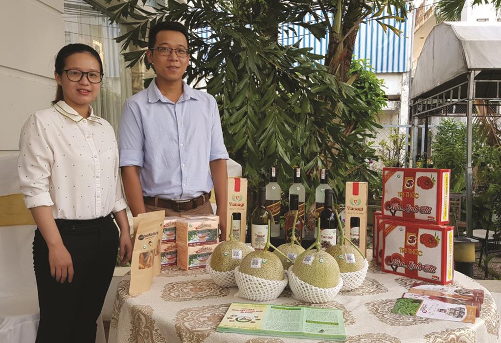 Gắn chứng nhận “AN GIANG” cho sản phẩm chủ lực