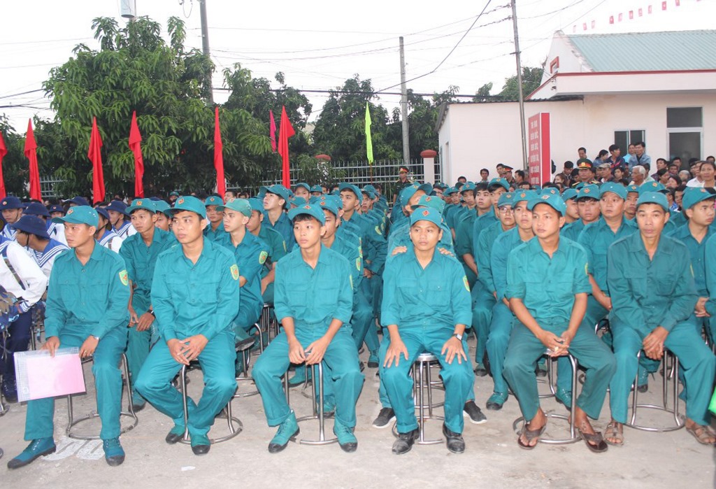 Xây dựng nền quốc phòng toàn dân vững mạnh