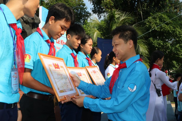 Khai mạc Liên hoan thiếu nhi vượt khó học giỏi toàn quốc năm 2019