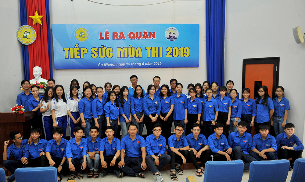 Ra quân tiếp sức mùa thi 2019 Ra quân tiếp sức mùa thi 2019