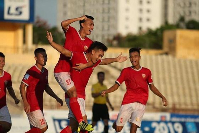 Vòng 11 giải hạng Nhất - LS 2019: Săn đuổi ngôi đầu