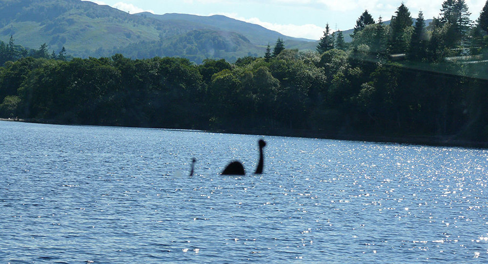 Phát hiện quái vật hồ Loch Ness bất ngờ nổi lên mặt hồ trong 1 phút
