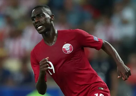 Ngược dòng cầm hòa Paraguay, Qatar gây sốc Copa America