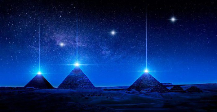Giật mình đại kim tự tháp Giza có dấu vết người ngoài hành tinh?