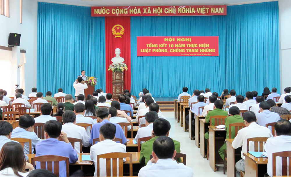 Đổi mới cách làm để phòng, chống tham nhũng hiệu quả - Kỳ 1: An Giang đứng đầu cả nước trong công tác phòng, chống tham nhũng Đổi mới cách làm để phòng, chống tham nhũng hiệu quả - Kỳ 1: An Giang đứng đầu cả nước trong công tác phòng, chống tham nhũng