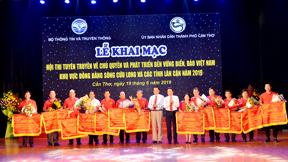 Hội thi tuyên truyền về chủ quyền và phát triển bền vững biển, đảo Việt Nam