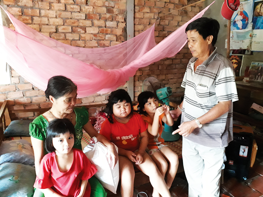 Cảnh sống quá khó khăn của một gia đình