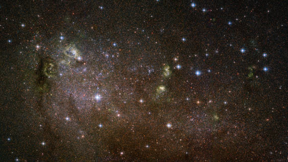 Kính viễn vọng NASA phát hiện thiên hà dị thường IC 10