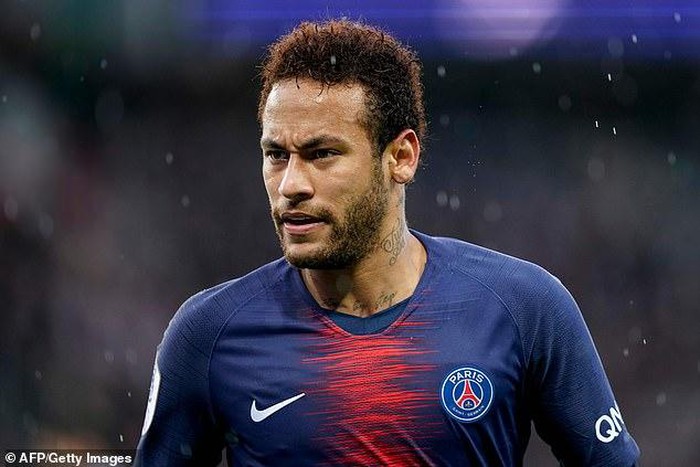 ĐT Việt Nam bất ngờ tụt hạng trên BXH FIFA