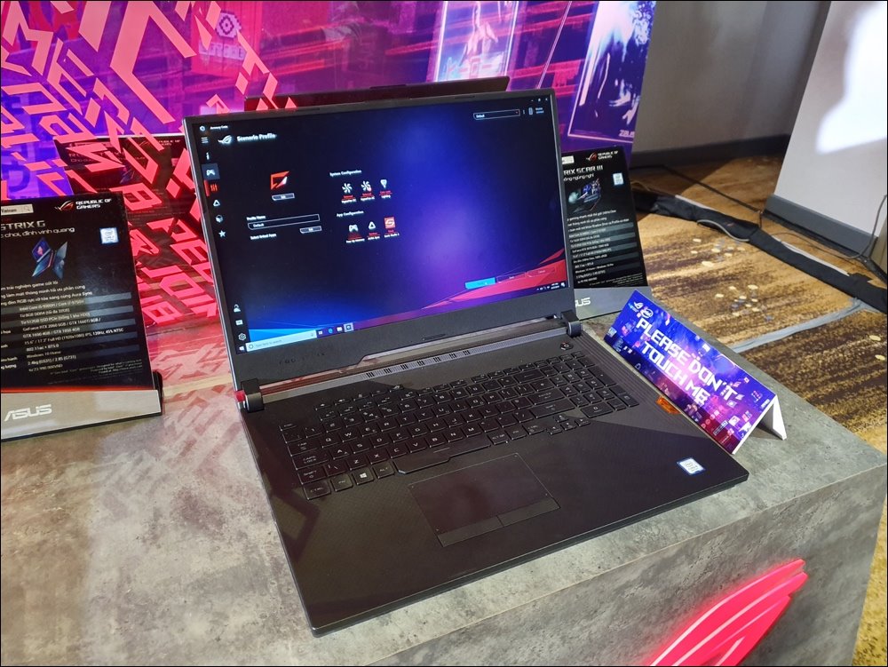 Asus giới thiệu máy tính giá 180 triệu đồng tại Việt Nam