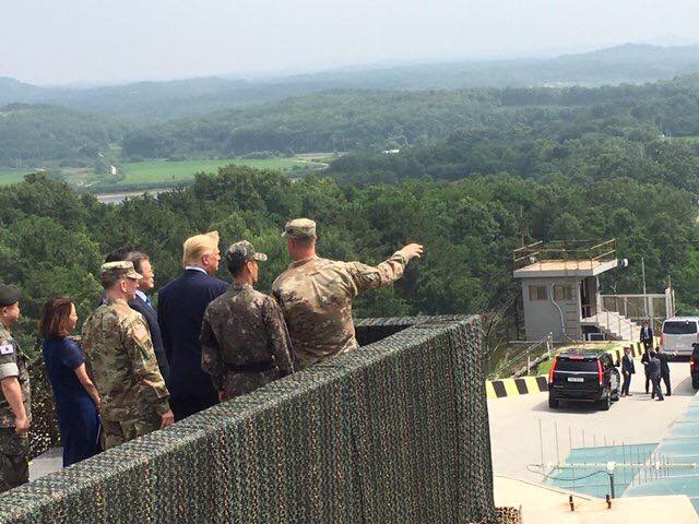 Tổng thống Trump đã có mặt tại DMZ, sẵn sàng gặp Chủ tịch Triều Tiên