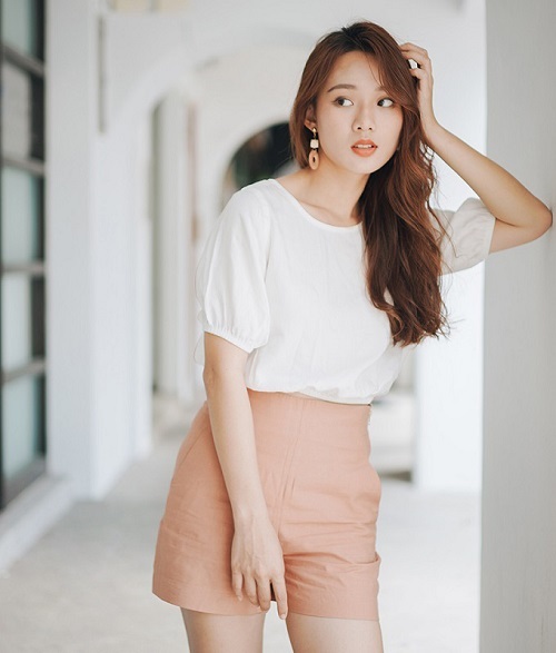 Thời trang hợp mốt cho người thấp bé