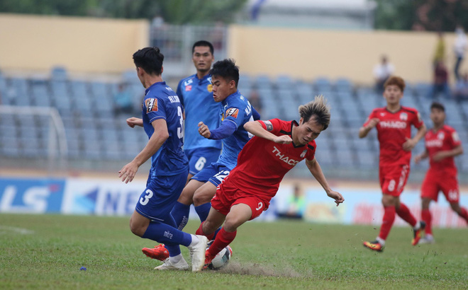 Xuân Trường trở lại, Hoàng Anh Gia Lai thua ngược Quảng Nam FC
