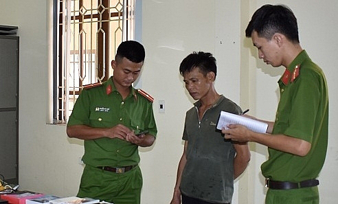 Mang 4 tiền án, vừa ra tù lại đi trộm cắp tài sản