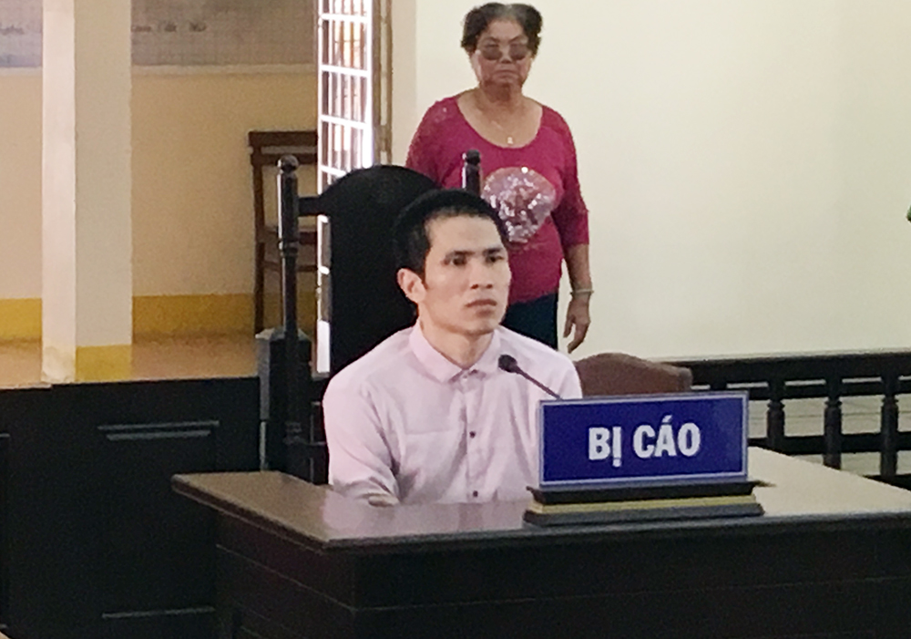 Giữ người trái pháp luật, lãnh án 5 năm tù