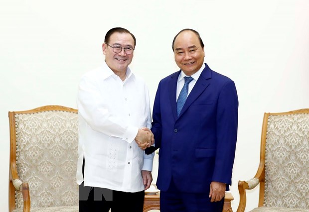 Thủ tướng Nguyễn Xuân Phúc tiếp Bộ trưởng Ngoại giao Philippines