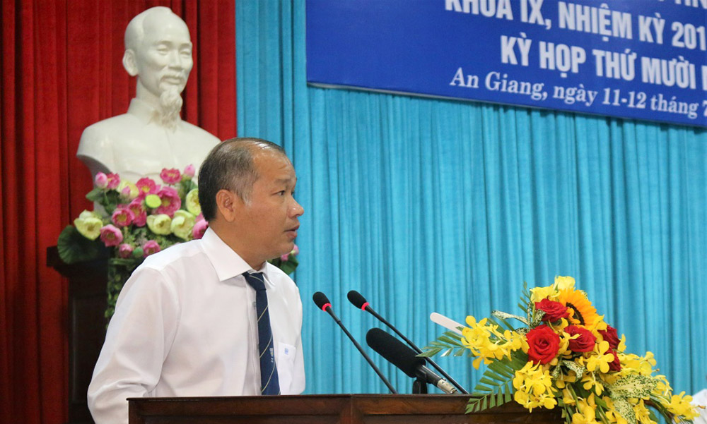 Tập trung thảo luận, trả lời các vấn đề cử tri quan tâm