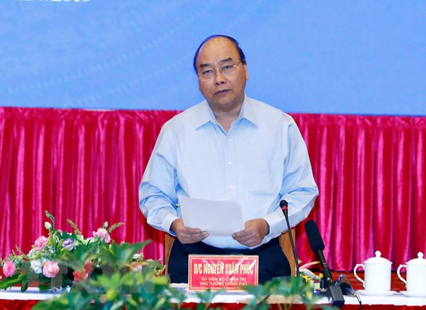 Thủ tướng chủ trì họp Tiểu ban KT-XH với khu vực miền Trung Tây Nguyên