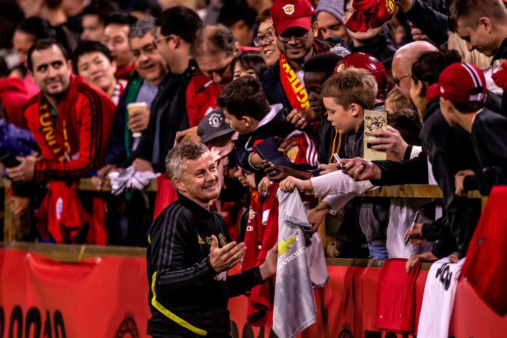 MU thắng mở màn, Solskjaer bắt đầu ghép hình