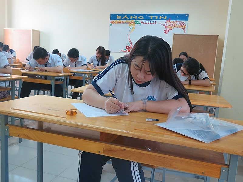 Điểm xét tuyển ĐH-CĐ sẽ tăng mạnh?