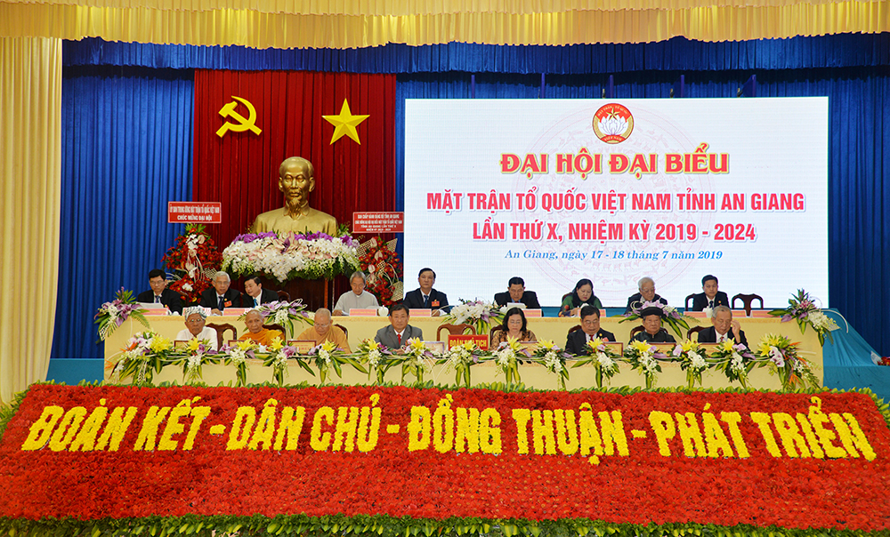Khai mạc Đại hội đại biểu MTTQ Việt Nam tỉnh lần thứ X (nhiệm kỳ 2019-2024) Khai mạc Đại hội đại biểu MTTQ Việt Nam tỉnh lần thứ X (nhiệm kỳ 2019-2024)