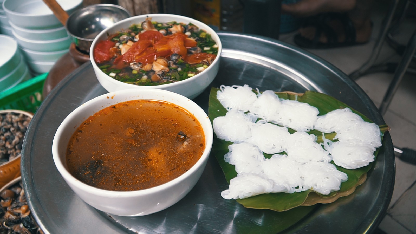 Bún ốc cổ truyền: Món ngon dân dã mà tinh tế của người Hà Nội