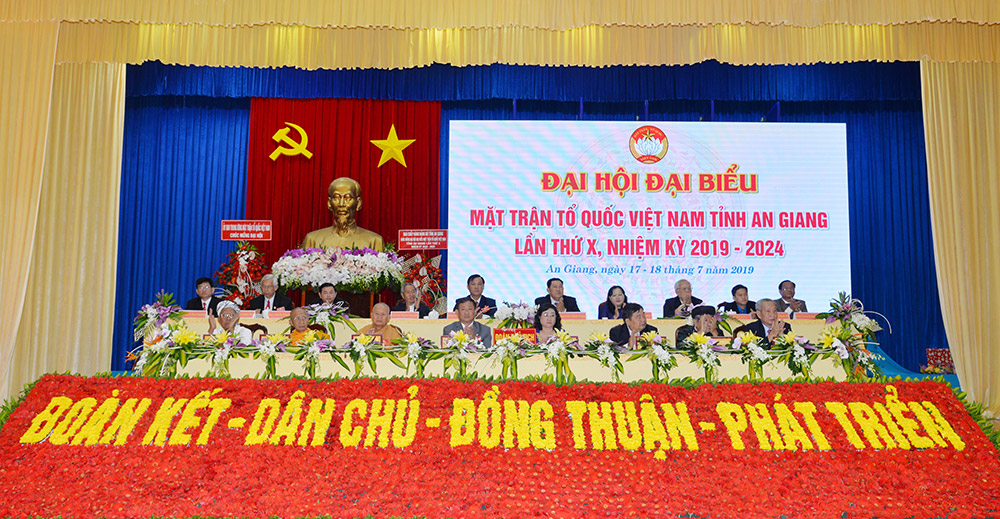 Đổi mới mạnh mẽ nội dung và phương thức hoạt động của MTTQ Đoàn Chủ tịch Đại hội đại biểu MTTQ Việt Nam tỉnh lần thứ X (nhiệm kỳ 2019-2024)