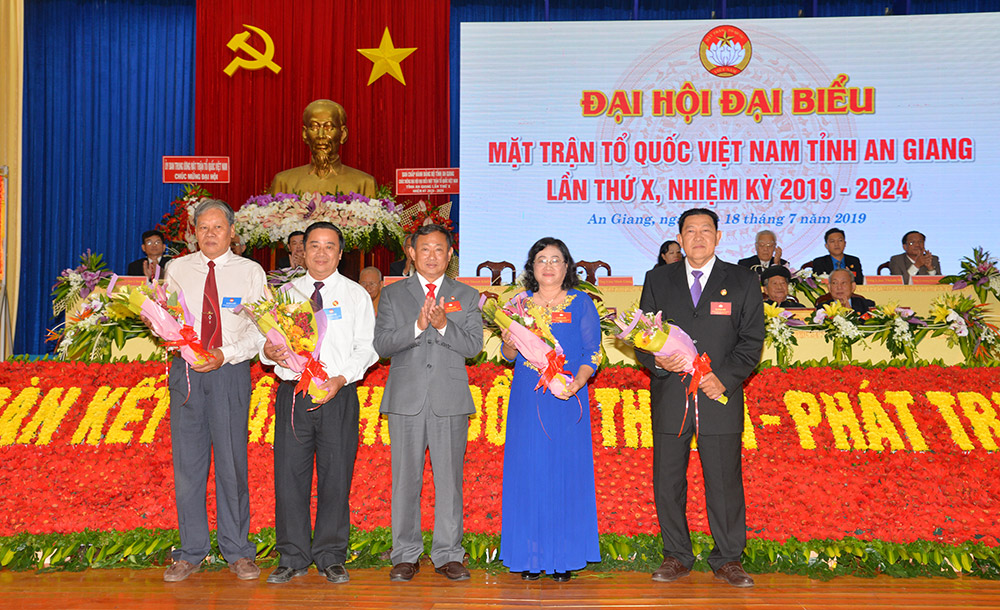 Đổi mới mạnh mẽ nội dung và phương thức hoạt động của MTTQ