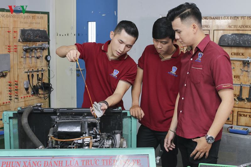 TPHCM: Các trường đại học tiếp tục công bố điểm sàn xét tuyển