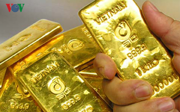 Giá vàng trong nước và thế giới đảo chiều tăng mạnh