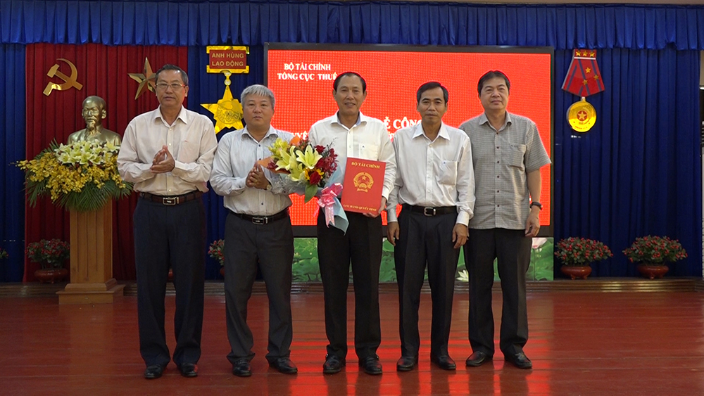 Hợp nhất một số Chi cục Thuế khu vực trực thuộc Cục Thuế tỉnh Hợp nhất một số Chi cục Thuế khu vực trực thuộc Cục Thuế tỉnh