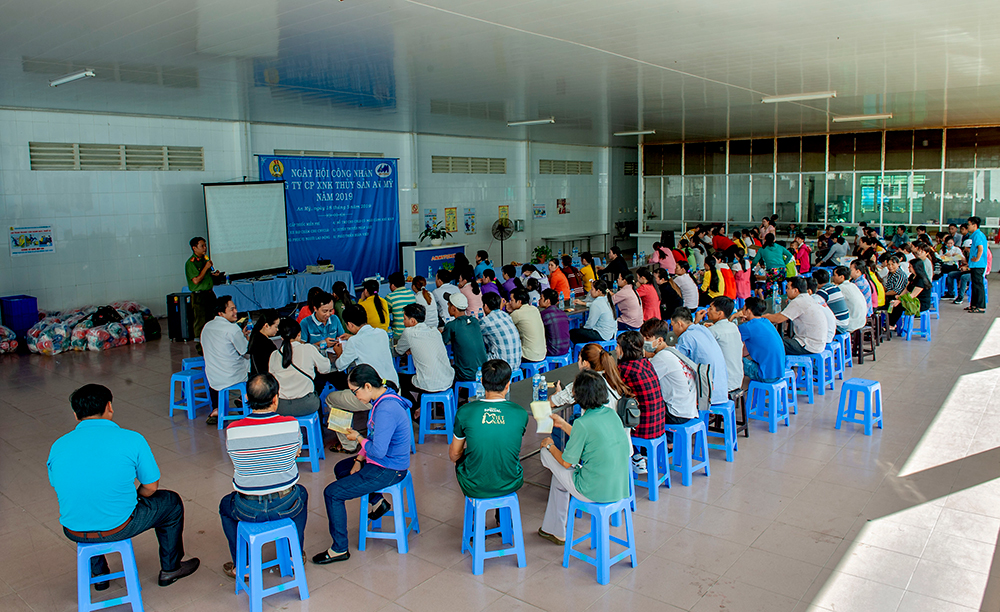 Nhiều hoạt động chào mừng kỷ niệm 90 năm ngày thành lập Công đoàn Việt Nam (28-7-1929- 28-7-2019) Nhiều hoạt động chào mừng kỷ niệm 90 năm ngày thành lập Công đoàn Việt Nam (28-7-1929- 28-7-2019)