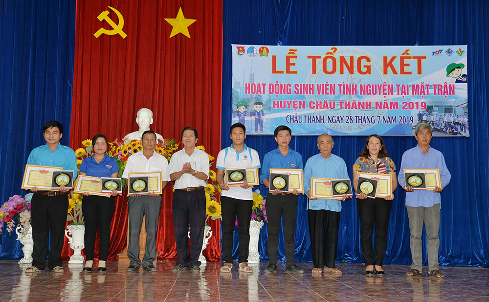 Trên 1,5 tỷ đồng thực hiện các công trình, phần việc tình nguyện