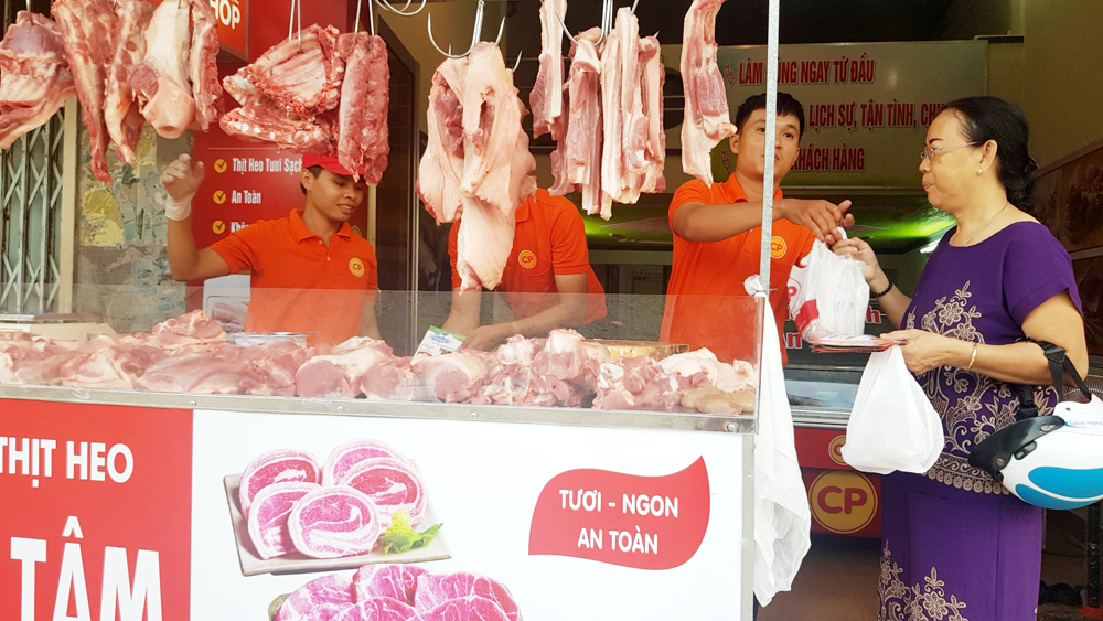 Khai trương Cửa hàng thịt heo an toàn Trung Tâm, tại chợ Bình Khánh