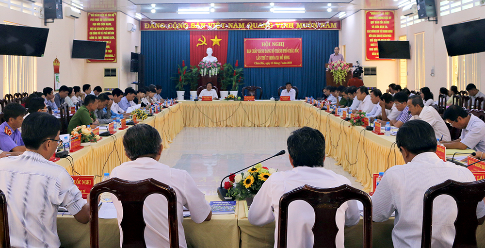 Châu Đốc tăng cường xây dựng, chỉnh đốn Đảng