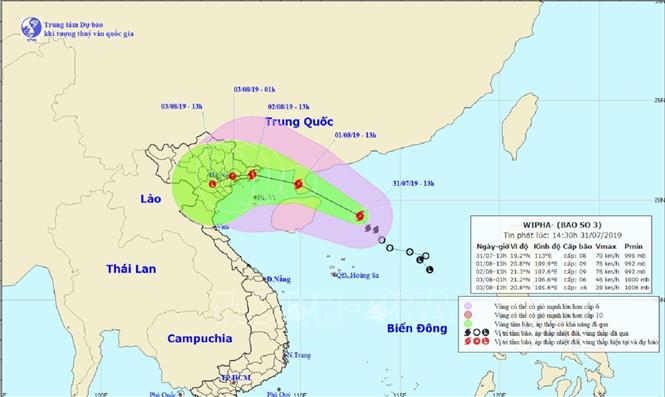 Hong Kong (Trung Quốc) ban bố cảnh báo bão cấp 8