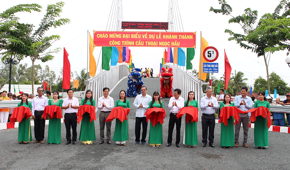 Thủ tướng Chính Phủ công nhận huyện Thoại Sơn đạt chuẩn nông thôn mới năm 2018 Thủ tướng Chính Phủ công nhận huyện Thoại Sơn đạt chuẩn nông thôn mới năm 2018