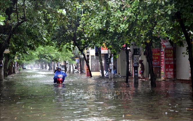 Áp thấp nhiệt đới suy yếu thành vùng áp thấp, mưa lớn diện rộng