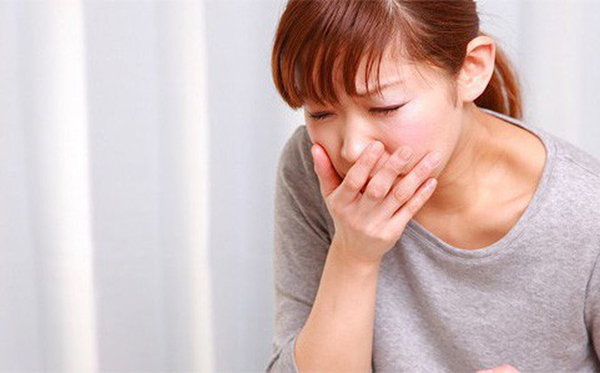 4 triệu chứng bất thường khi ăn cảnh báo ung thư đang đến gần