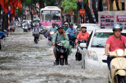 Tây Nguyên và Nam Bộ mưa lớn, cảnh báo dông, lốc, sét và gió giật mạnh
