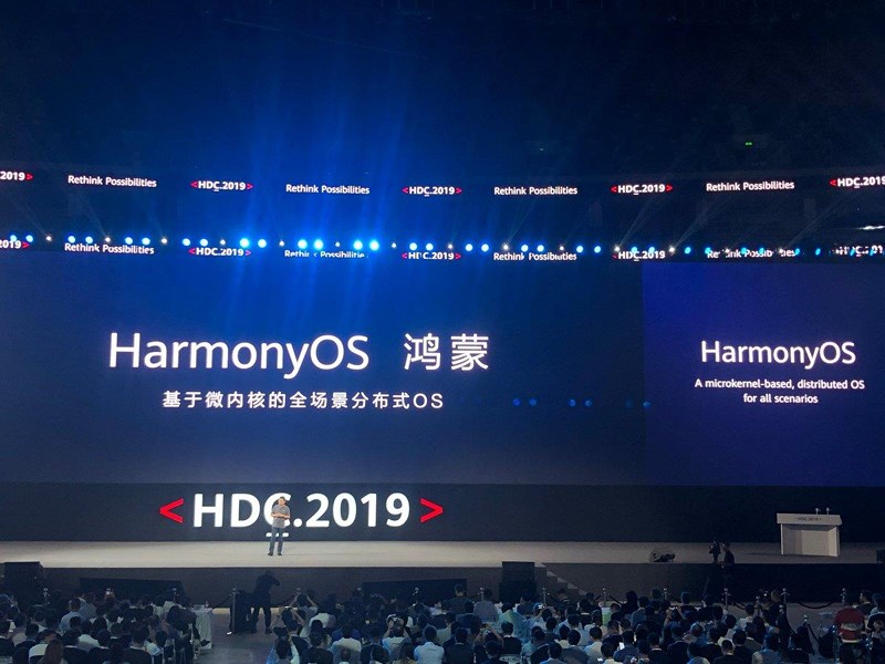 Huawei họp báo, ra mắt hệ điều hành OS thay Android của Google