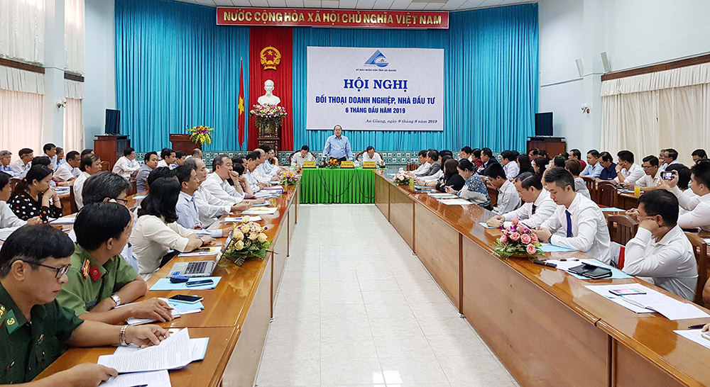 Tạo mọi điều kiện thuận lợi để doanh nghiệp đầu tư kinh doanh, phát triển sản xuất