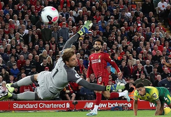 Liverpool thắng đậm ngày khai màn, nhưng mất mát cũng lớn